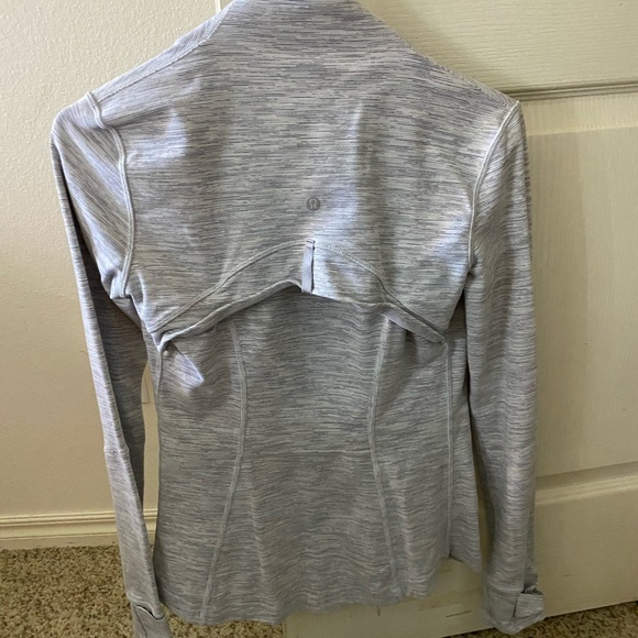 Lulu lemon jacket - Picture 3 of 3
